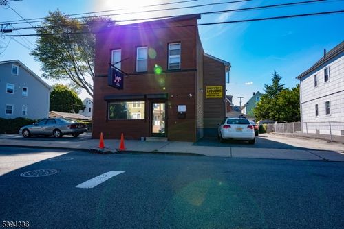 142 Division Ave, Garfield, NJ, 07026-3604 | Card Image