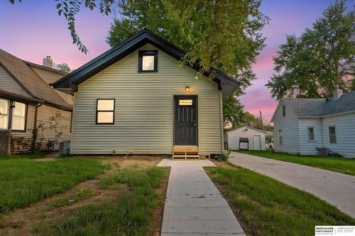 4511 Camden Street, Omaha, NE, 68104 | Card Image