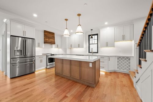 ph2-9 Sydney, Boston, MA, 02125 | Card Image