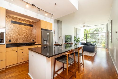 204-130 Arizona Ave Ne, Atlanta, GA, 30307-2254 | Card Image
