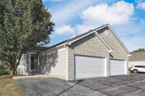 8002 Overmont Ridge Rd, Blacklick, OH, 43004-8261 | Card Image