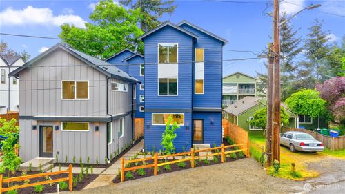 12032 Hiram Pl Ne, Seattle, WA, 98125-5324 | Card Image