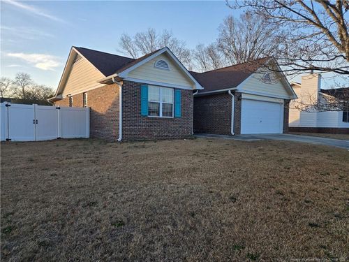 2916 Loon Dr, Fayetteville, NC, 28306-9196 | Card Image