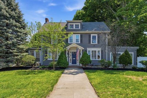 351 Lowell St, Peabody, MA, 01960-4000 | Card Image