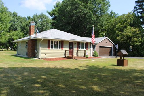 16 Kimberly Ln, Morrisonville, NY, 12962-9708 | Card Image