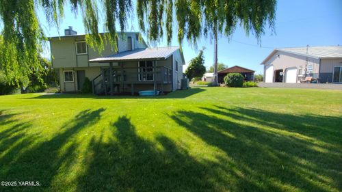 92 Keystone Ln, Tieton, WA, 98947-9575 | Card Image