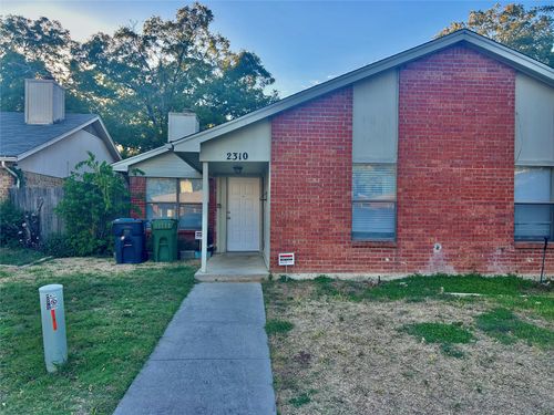 2310 Miguel Ln, Arlington, TX, 76016-1160 | Card Image