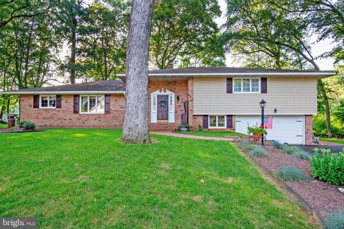 647 Mccauley Pond Rd, HARRINGTON, DE, 19952-2835 | Card Image