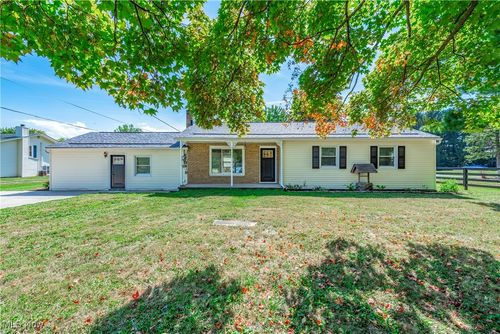 2745 Cooper Foster Park Rd, Vermilion, OH, 44089-2603 | Card Image