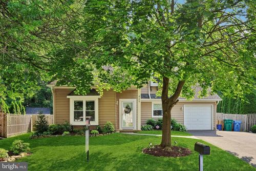 429 Stanford Rd, FAIRLESS HILLS, PA, 19030-4024 | Card Image