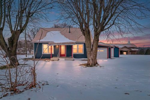 111 Galyan St, Stockton, MO, 65785-9396 | Card Image