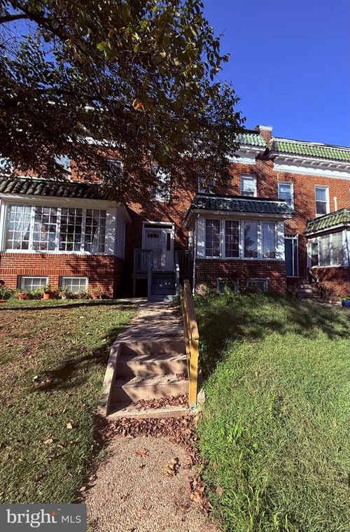 824 E 33rd St, BALTIMORE, MD, 21218-3510 | Card Image