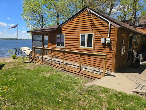735 Reed St N, Waterville, MN, 56096-1017 | Card Image