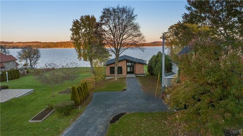 2010 W Lake Rd, Skaneateles, NY, 13152-9612 | Card Image