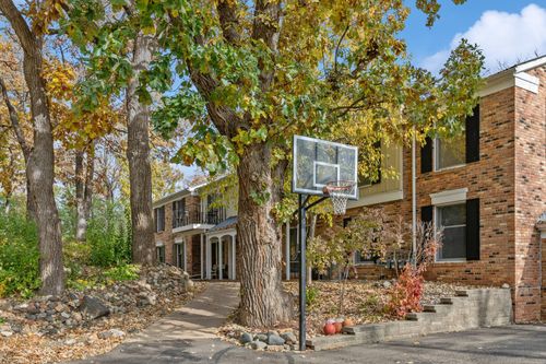 apt-203-1345 Crestridge Ln, Eagan, MN, 55123-2300 | Card Image