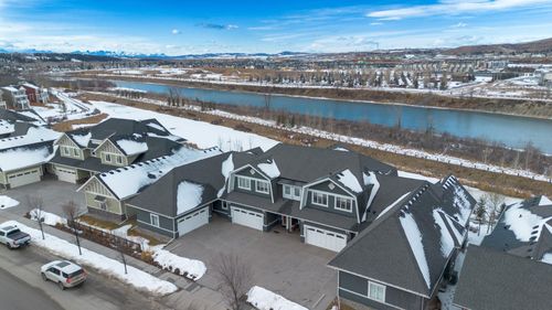 44 Riviera Way, Cochrane, AB, T4C0W9 | Card Image