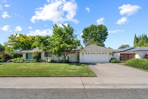 649 Morris Way, Sacramento, CA, 95864 | Card Image