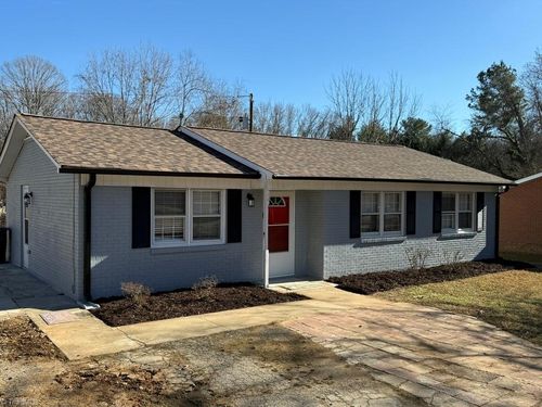 315 Creekway Ct, Winston-Salem, NC, 27104-4910 | Card Image