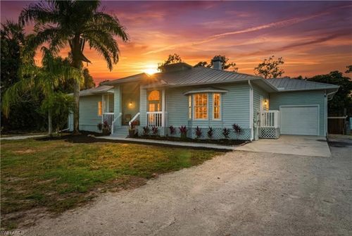 491 21st St Nw, NAPLES, FL, 34120-1807 | Card Image