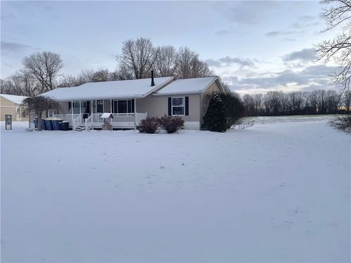 30 Elmhurst Cir, Auburn, NY, 13021-8400 | Card Image