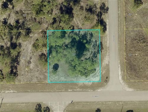 4007 E 23rd St, Alva, FL, 33920 | Card Image