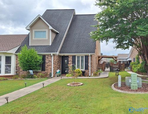 2413 Remington Circle, Decatur, AL, 35601 | Card Image