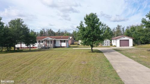 586 S Headquarters Rd, Grayling, MI, 49738-9589 | Card Image