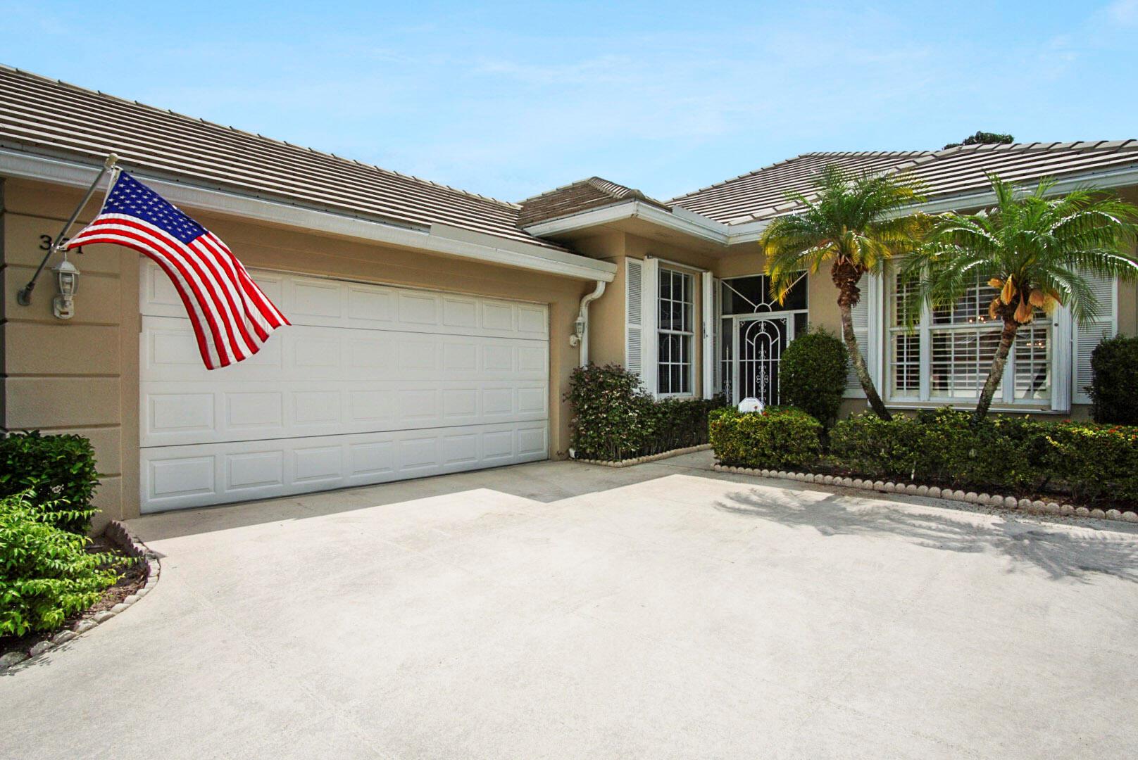 Bentley Cir, Port Saint Lucie, FL 34986