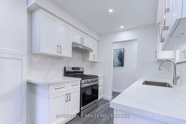 370 Hansen Rd N, House other with 4 bedrooms, 3 bathrooms and 2 parking in Brampton ON | Image 13