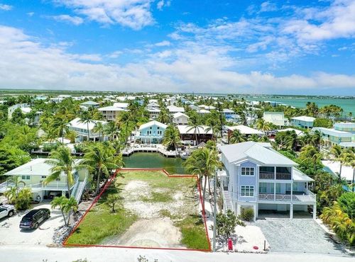 28525 Jolly Roger Dr, Little Torch Key, FL, 33042-5501 | Card Image