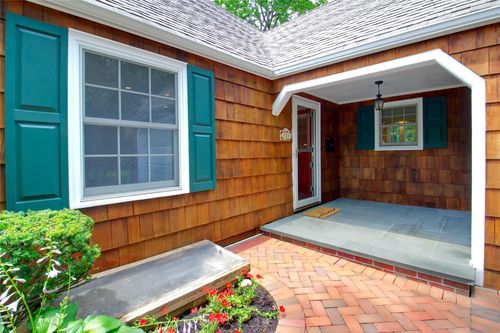153 Park Ave, Manhasset, NY, 11030-2445 | Card Image