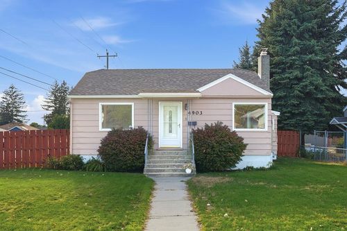 4903 N Elm St, Spokane, WA, 99205-5540 | Card Image