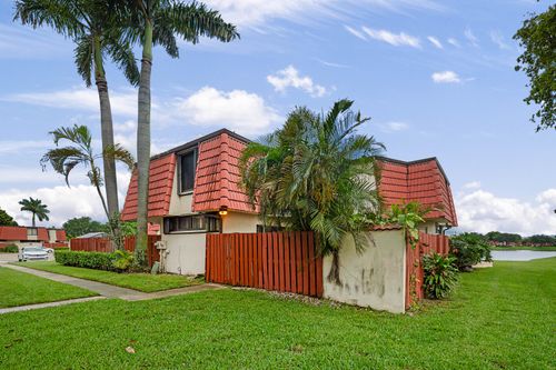 3665 Victoria Dr, West Palm Beach, FL, 33406-4706 | Card Image