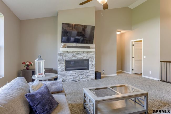 7810 S 184 Th Ave, House other with 4 bedrooms, 3 bathrooms and 3 parking in Omaha NE | Image 5