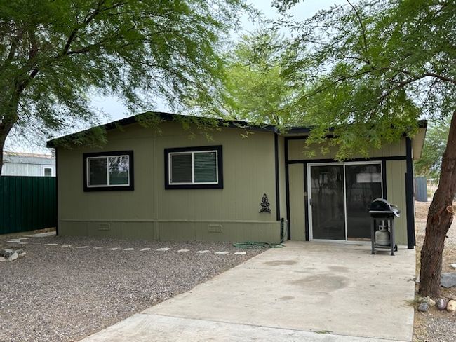 Front of Structure | Image 23