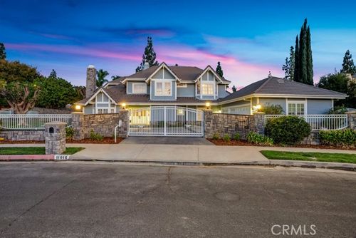  Willowbrae Avenue, Chatsworth, CA, 91311 | Card Image