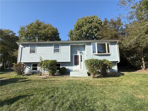 7 Leatherleaf Rd, Narragansett, RI, 02882-2526 | Card Image