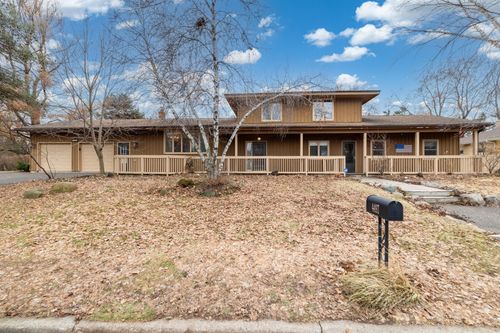 4497 S Oak Leaf Ct, Vadnais Heights, MN, 55127-3635 | Card Image