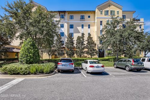 203-1311 Heritage Manor Dr, Jacksonville, FL, 32207-7627 | Card Image
