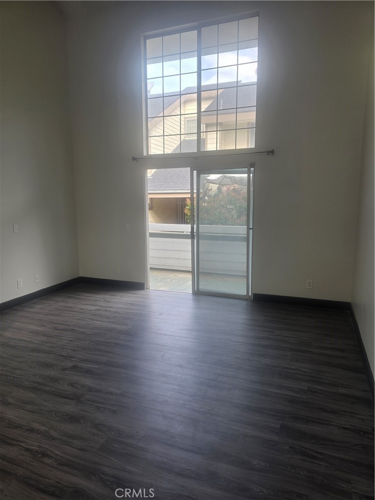 Residential Lease in Pacoima 5