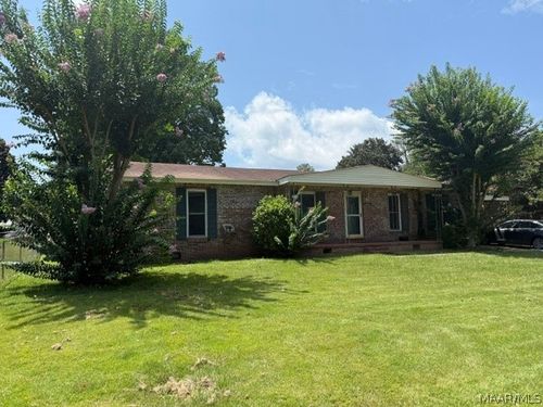 6745 Spring Valley Dr, Elmore, AL, 36025-2028 | Card Image
