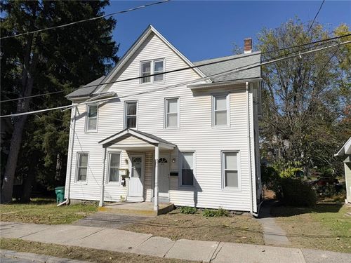 128 Centre Street, East Stroudsburg, PA, 18301 | Card Image