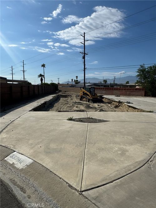 33390 San Lucas Trl, Thousand Palms, CA, 92276-3968 | Card Image