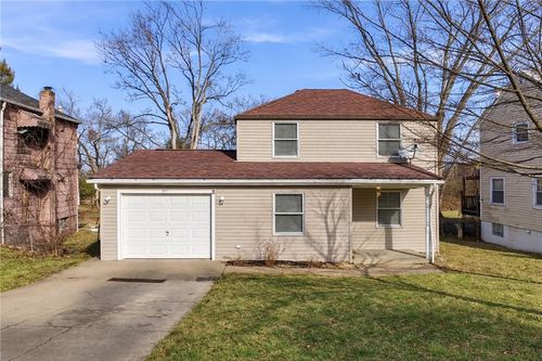 571 Independence Dr, Clairton, PA, 15025-1046 | Card Image