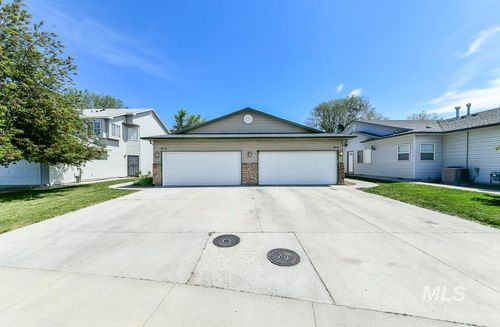914 S Diamond St., Nampa, ID, 83686 | Card Image