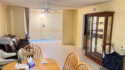 apt-212-9261 Sunrise Lakes Blvd, Sunrise, FL, 33322-1382 | Card Image
