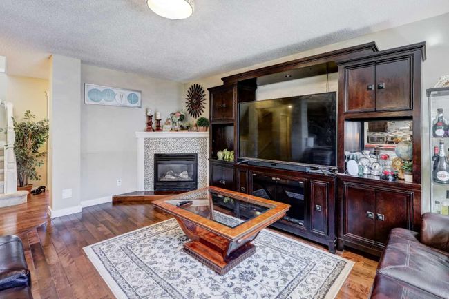 117 Coventry Mews Ne, Home with 4 bedrooms, 2 bathrooms and 4 parking in Calgary AB | Image 11