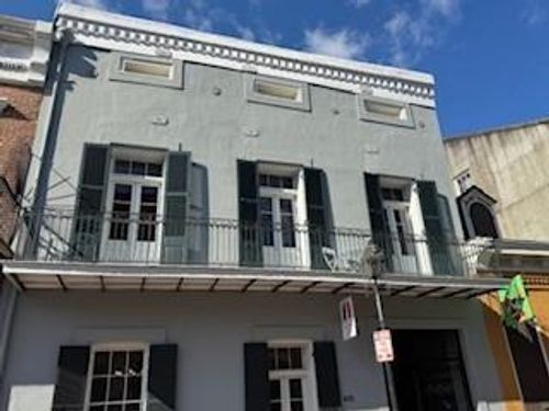 apt-3a-415 Burgundy St, New Orleans, LA, 70112-3461 | Card Image