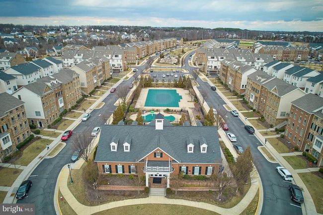 22505 Cambridgeport Sq, Townhouse with 4 bedrooms, 4 bathrooms and null parking in ASHBURN VA | Image 49
