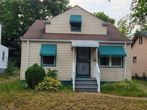 4287 E 162nd St, Cleveland, OH, 44128-2460 | Card Image